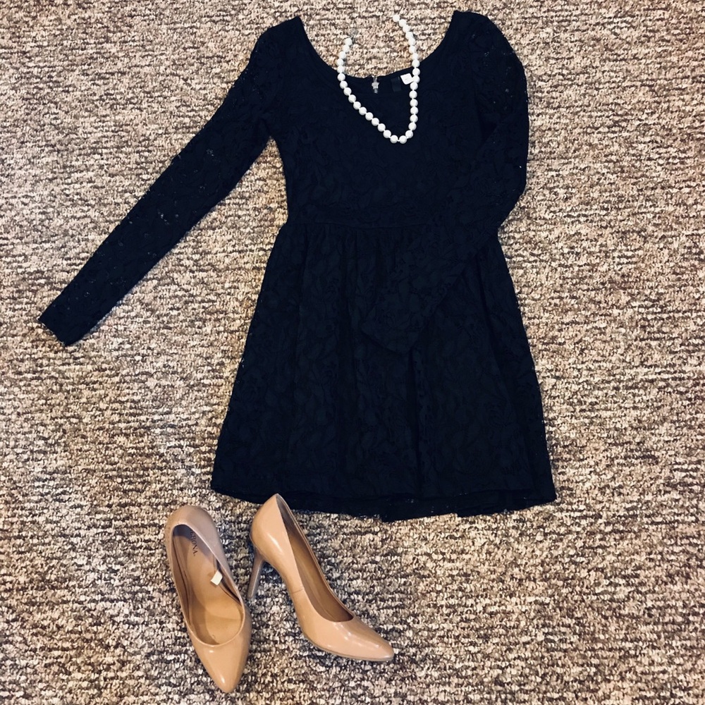 Small H&M black Lacey dress!